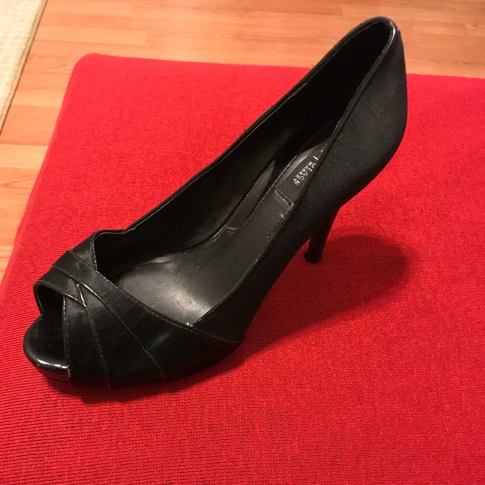 SATIN PEEP TOE PUMPS